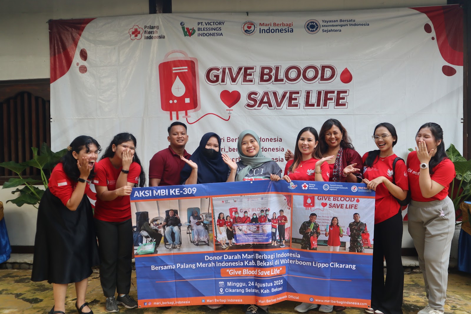 DONOR DARAH MARI BERBAGI INDONESIA BERSAMA PMI KAB. BEKASI DI WATERBOOM LIPPO CIKARANG  OLEH YAYASAN BERSATU MEMBANGUN INDONESIA SEJAHTERA